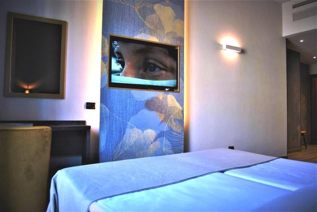 Mokinba Hotels King Milan Luaran gambar