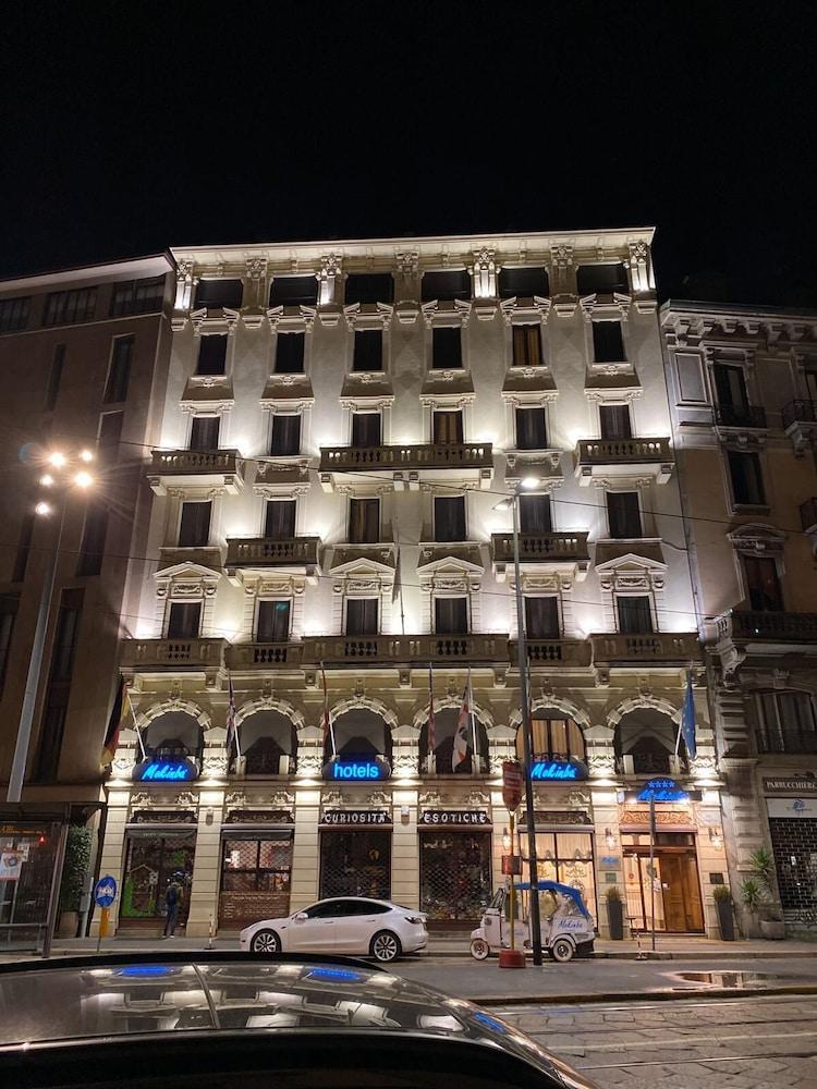 Mokinba Hotels King Milan Luaran gambar