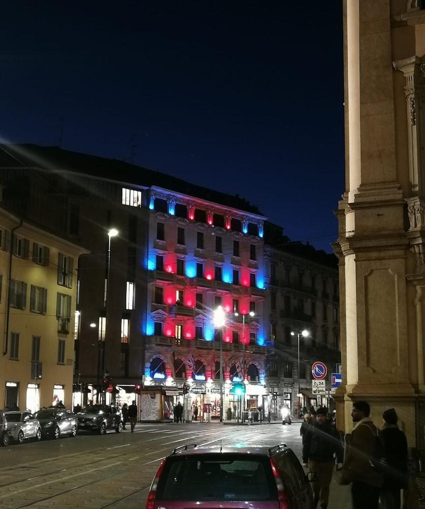 Mokinba Hotels King Milan Luaran gambar