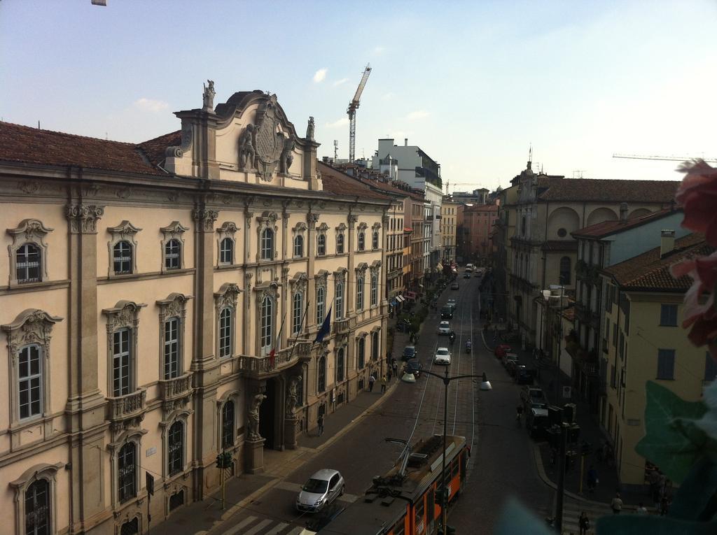 Mokinba Hotels King Milan Luaran gambar