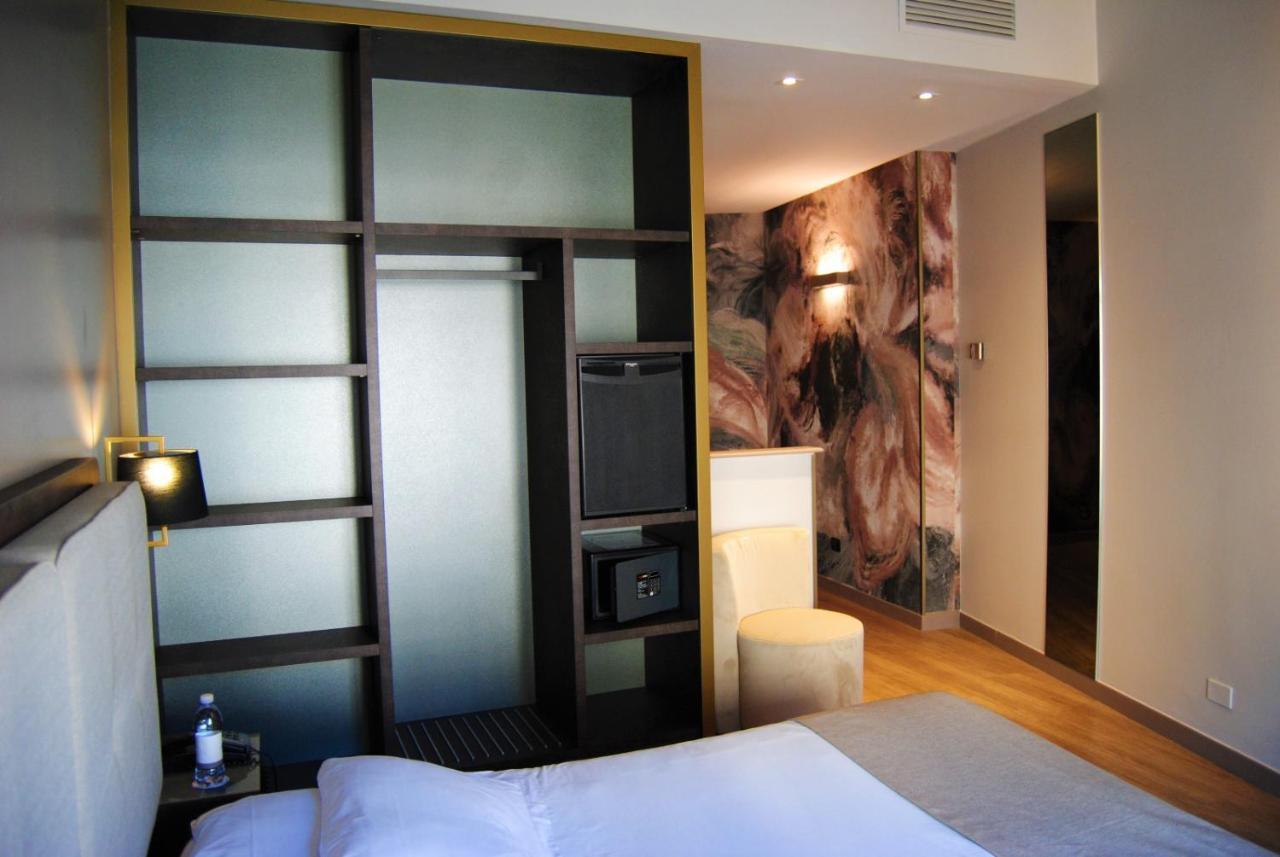 Mokinba Hotels King Milan Luaran gambar